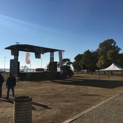 Escenario Abierto Sin Nada En Rosario